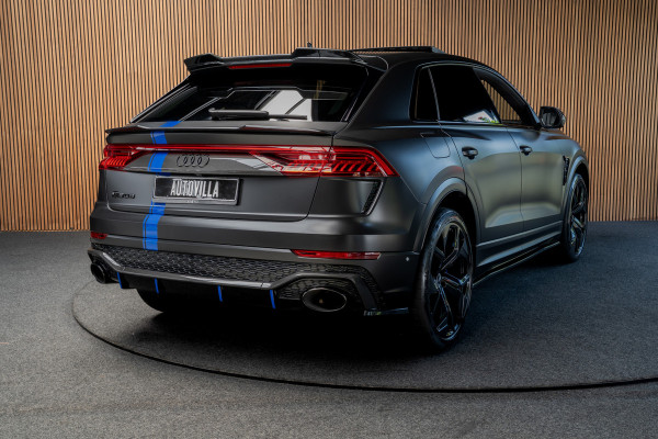 Audi RS Q8 4.0 TFSI B&O Ceramic HUD Massage Carbon Softclose Nachtzicht ACC Keyless 360 Camera Stoelventilatie Elektr. achterklep Memory seats Elektr. trekhaak Navi Niveauregeling PDC Stoelverwarming LM velgen