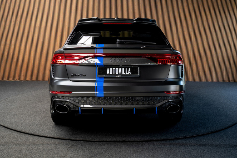 Audi RS Q8 4.0 TFSI B&O Ceramic HUD Massage Carbon Softclose Nachtzicht ACC Keyless 360 Camera Stoelventilatie Elektr. achterklep Memory seats Elektr. trekhaak Navi Niveauregeling PDC Stoelverwarming LM velgen