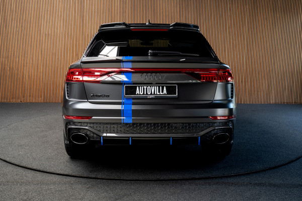Audi RS Q8 4.0 TFSI B&O Ceramic HUD Massage Carbon Softclose Nachtzicht ACC Keyless 360 Camera Stoelventilatie Elektr. achterklep Memory seats Elektr. trekhaak Navi Niveauregeling PDC Stoelverwarming LM velgen