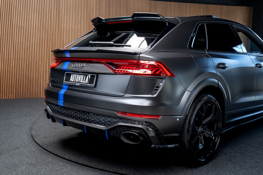 Audi RS Q8 4.0 TFSI B&O Ceramic HUD Massage Carbon Softclose Nachtzicht ACC Keyless 360 Camera Stoelventilatie Elektr. achterklep Memory seats Elektr. trekhaak Navi Niveauregeling PDC Stoelverwarming LM velgen