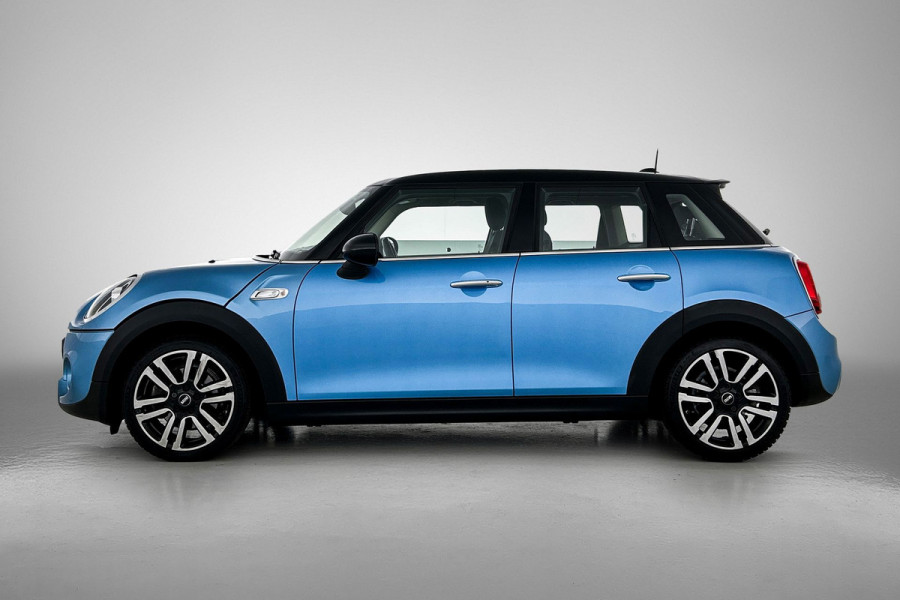 MINI 5-deurs 2.0 Cooper S Chili LAGE KM!! | 192PK | Carplay | JCW Stuur | AchterCam | Goed onderH | Etc