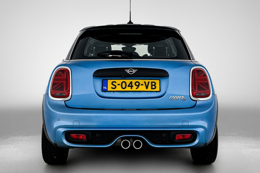 MINI 5-deurs 2.0 Cooper S Chili LAGE KM!! | 192PK | Carplay | JCW Stuur | AchterCam | Goed onderH | Etc