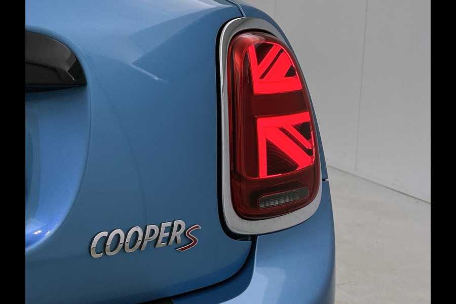 MINI 5-deurs 2.0 Cooper S Chili LAGE KM!! | 192PK | Carplay | JCW Stuur | AchterCam | Goed onderH | Etc