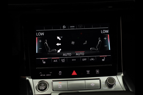 Audi e-tron Sportback 55 quattro Business edition Plus 95 kWh 408pk | Panoramadak | Lederen bekleding | Elektrisch verstelbare voorstoelen | Parkeercamera |