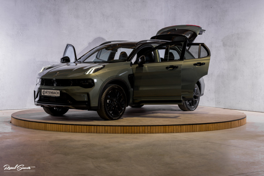 Lynk & Co 01 1.5 More | 4 Jaar fabrieksgarantie | Panorama dak | Memory | Adaptieve cruise | Blis |