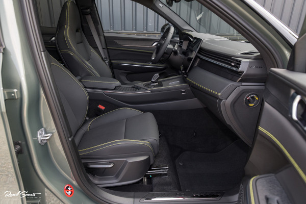 Lynk & Co 01 1.5 More | 4 Jaar fabrieksgarantie | Panorama dak | Memory | Adaptieve cruise | Blis |