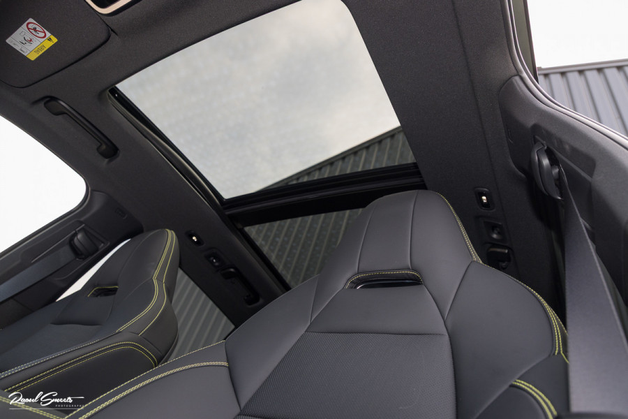 Lynk & Co 01 1.5 More | 4 Jaar fabrieksgarantie | Panorama dak | Memory | Adaptieve cruise | Blis |