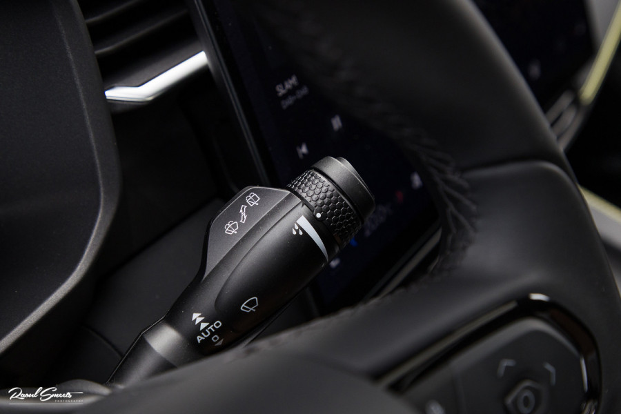 Lynk & Co 01 1.5 More | 4 Jaar fabrieksgarantie | Panorama dak | Memory | Adaptieve cruise | Blis |