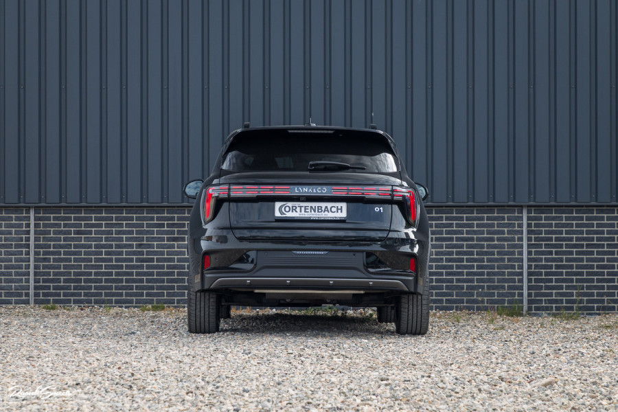 Lynk & Co 01 1.5 More | 4 Jaar fabrieksgarantie | Panorama dak | Memory | Adaptieve cruise | Blis |