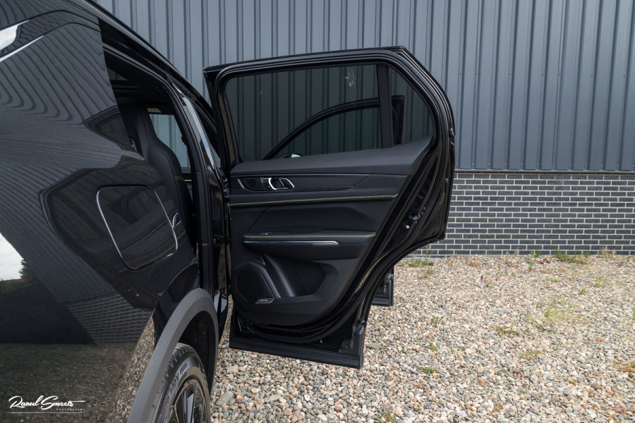 Lynk & Co 01 1.5 More | 4 Jaar fabrieksgarantie | Panorama dak | Memory | Adaptieve cruise | Blis |