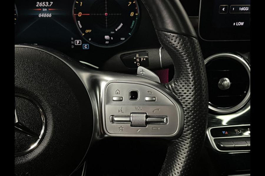 Mercedes-Benz GLC 300e 4MATIC AMG-line Trekhaak | Open dak | Burmester | Stoelverwarming | Sfeerverlichting | 360 camera | Cruise control | Carplay