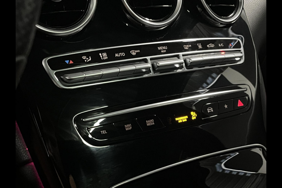 Mercedes-Benz GLC 300e 4MATIC AMG-line Trekhaak | Open dak | Burmester | Stoelverwarming | Sfeerverlichting | 360 camera | Cruise control | Carplay