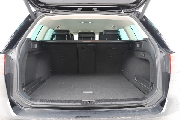 Volkswagen Passat Variant 1.8 TSI Highline Automaat, Digital Dash, Volleder