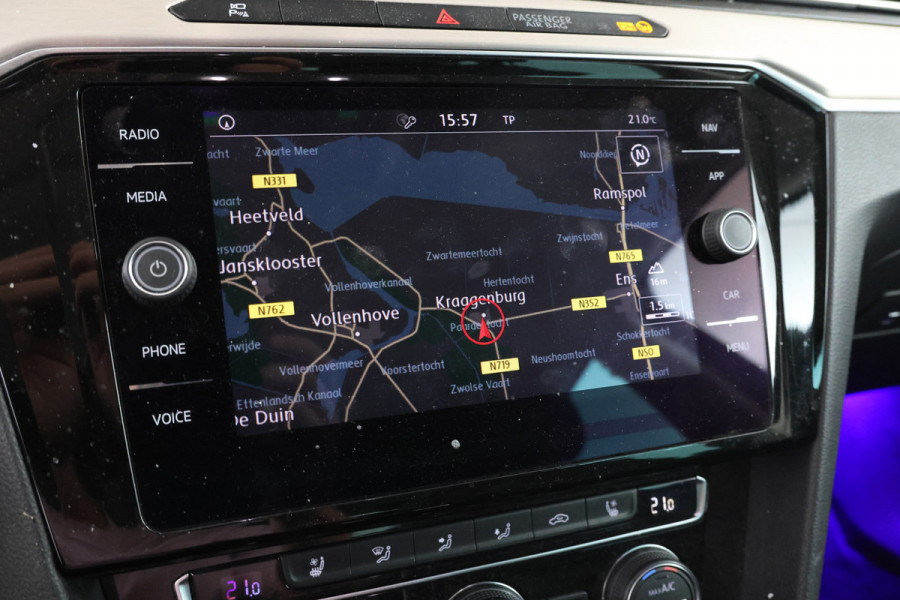Volkswagen Passat Variant 1.8 TSI Highline Automaat, Digital Dash, Volleder