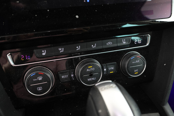 Volkswagen Passat Variant 1.8 TSI Highline Automaat, Digital Dash, Volleder