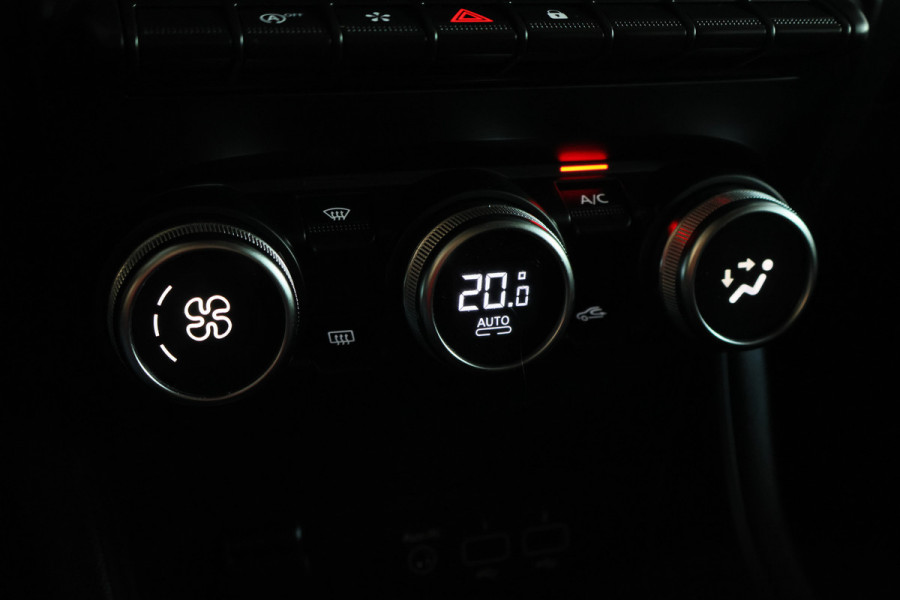 Renault Captur 1.0 TCe 90 Intens Leder/Stof, Climate, Cruise, Apple Carplay, LED, DAB, Trekhaak, 17''