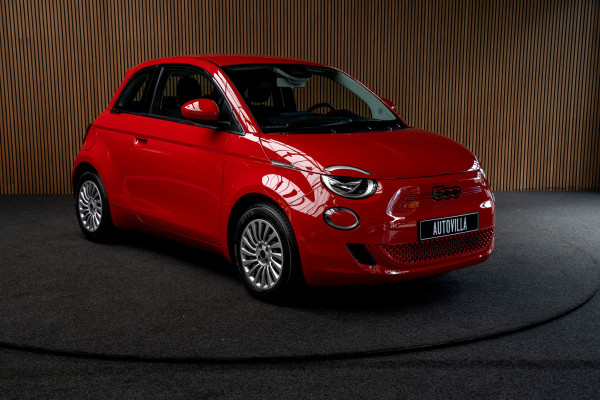 Fiat 500 24 kWh Navi Airco Stoelverwarming Cruise C. 3-Fase LED Carplay BTW auto SOH: 94,7%