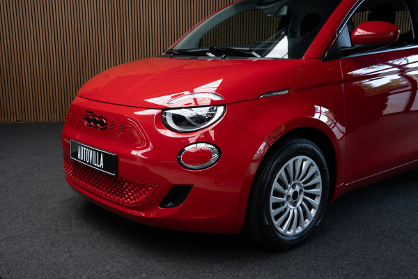 Fiat 500 24 kWh Navi Airco Stoelverwarming Cruise C. 3-Fase LED Carplay BTW auto SOH: 94,7%