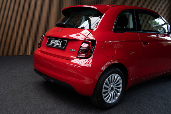 Fiat 500 24 kWh Navi Airco Stoelverwarming Cruise C. 3-Fase LED Carplay BTW auto SOH: 94,7%