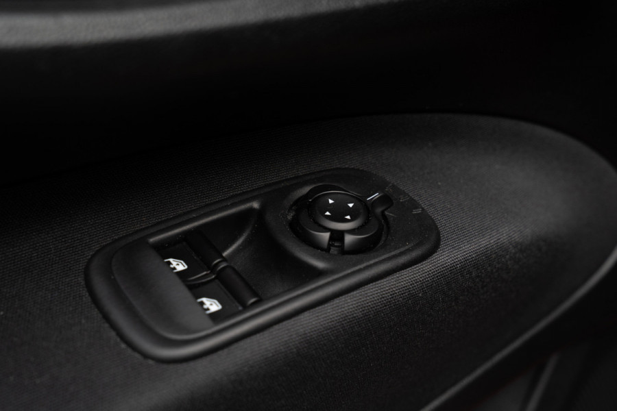 Fiat 500 24 kWh Navi Airco Stoelverwarming Cruise C. 3-Fase LED Carplay BTW auto SOH: 94,7%