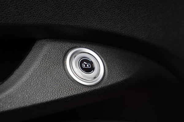 Fiat 500 24 kWh Navi Airco Stoelverwarming Cruise C. 3-Fase LED Carplay BTW auto SOH: 94,7%