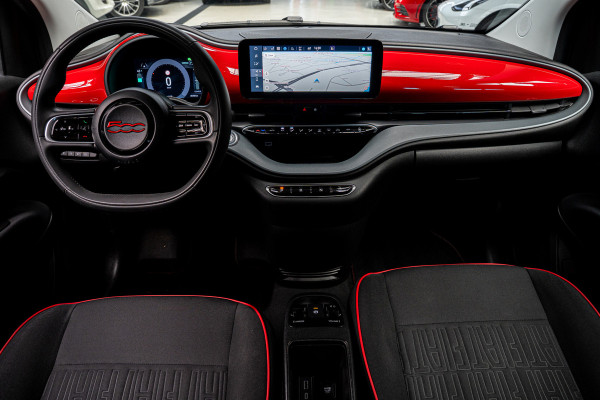 Fiat 500 24 kWh Navi Airco Stoelverwarming Cruise C. 3-Fase LED Carplay BTW auto SOH: 94,7%