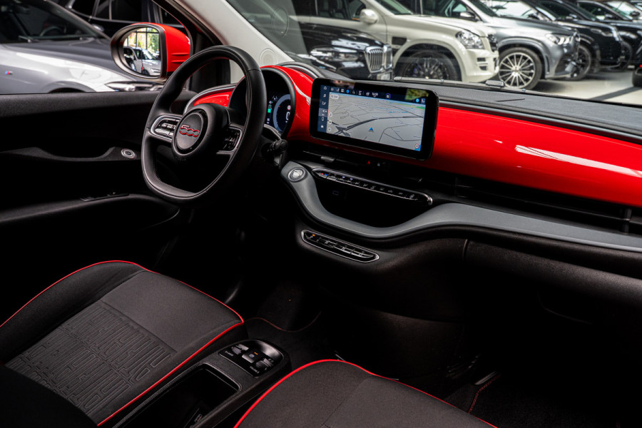 Fiat 500 24 kWh Navi Airco Stoelverwarming Cruise C. 3-Fase LED Carplay BTW auto SOH: 94,7%