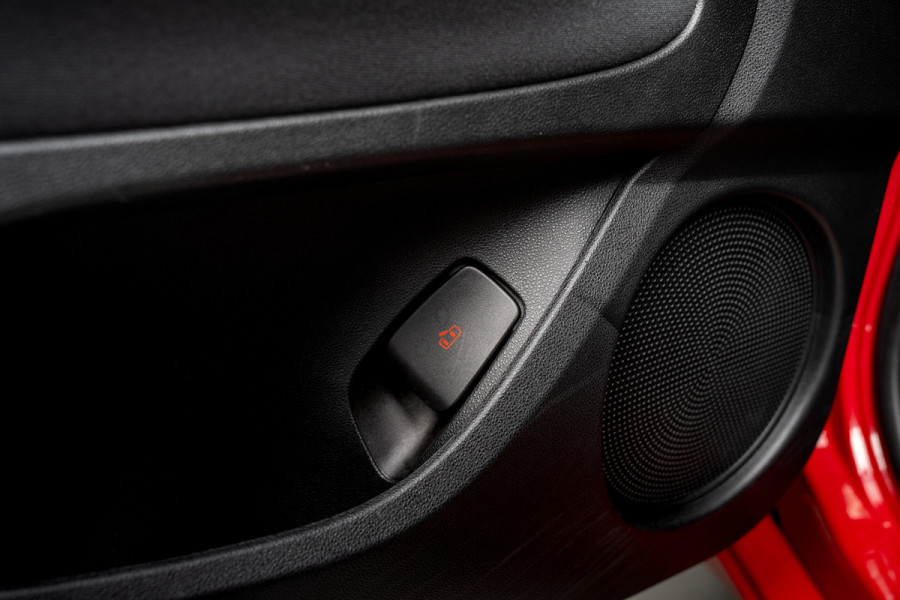 Fiat 500 24 kWh Navi Airco Stoelverwarming Cruise C. 3-Fase LED Carplay BTW auto SOH: 95,0%