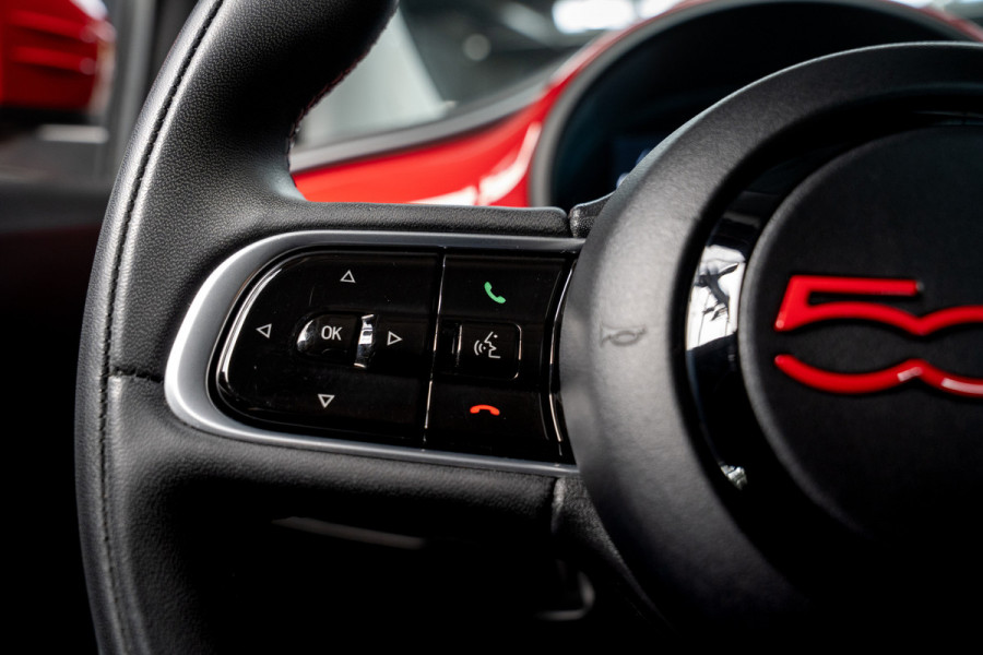 Fiat 500 24 kWh Navi Airco Stoelverwarming Cruise C. 3-Fase LED Carplay BTW auto SOH: 95,0%