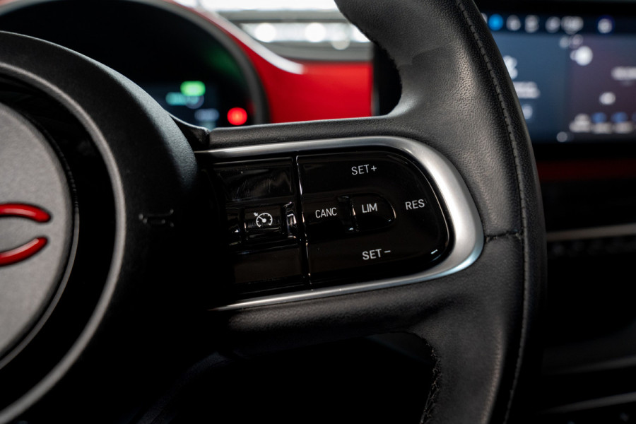 Fiat 500 24 kWh Navi Airco Stoelverwarming Cruise C. 3-Fase LED Carplay BTW auto SOH: 95,0%