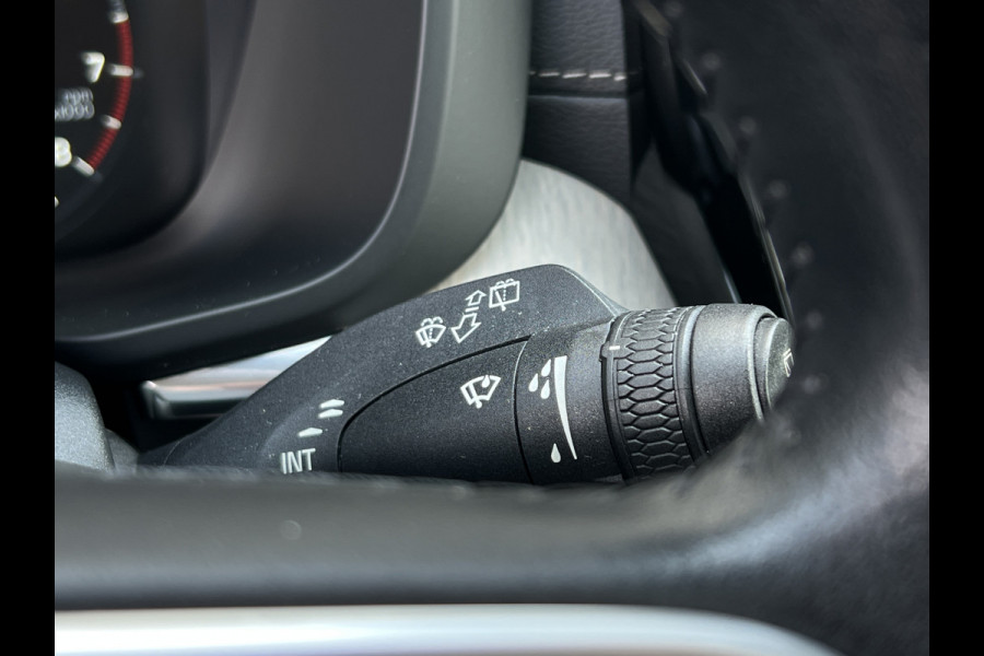 Volvo XC60 2.0 T5 Inscription | Pano | Leder | Pilot Assist |