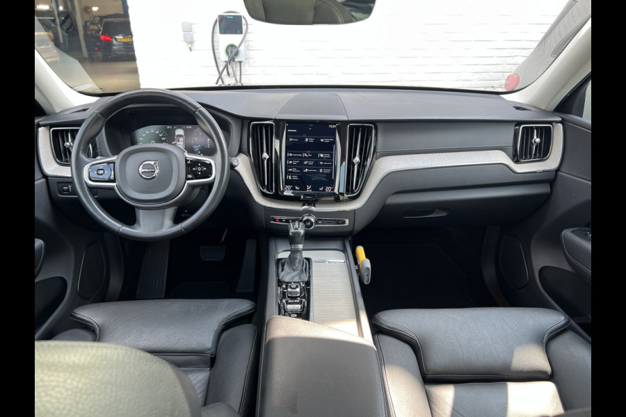 Volvo XC60 2.0 T5 Inscription | Pano | Leder | Pilot Assist |