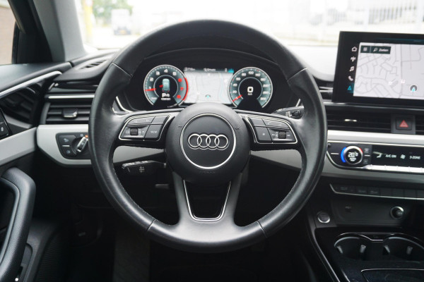 Audi A4 Avant 35 TFSI Black Optick/19Inch.LMV/Trekhaak/ Sportstoelen.