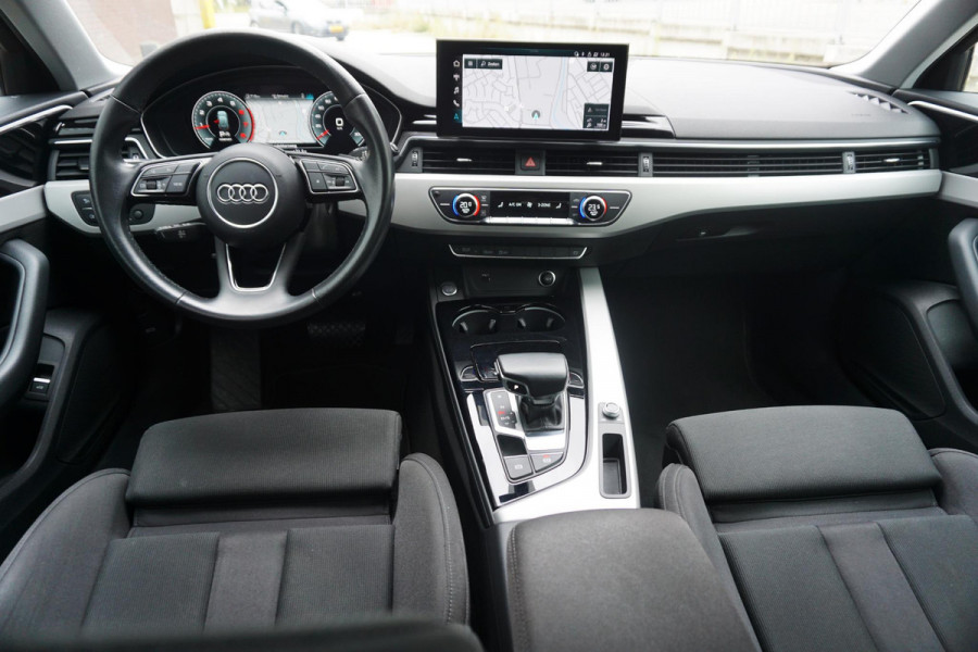 Audi A4 Avant 35 TFSI Black Optick/19Inch.LMV/Trekhaak/ Sportstoelen.