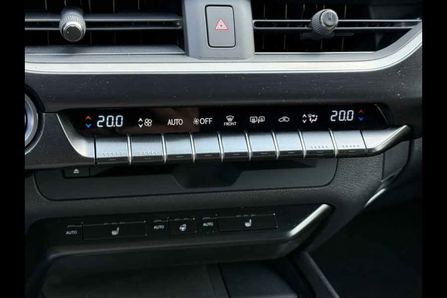 Lexus UX 250h Preference Line | CarPlay | ACC | Dodehoek | Keyless | 18 inch