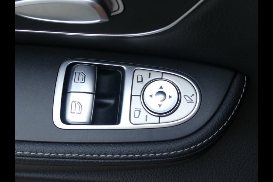 Mercedes-Benz V-Klasse 300d L2 Exclusive AMG Dubbel Cabine Led/Trekhaak/LEER/Elek stoelen