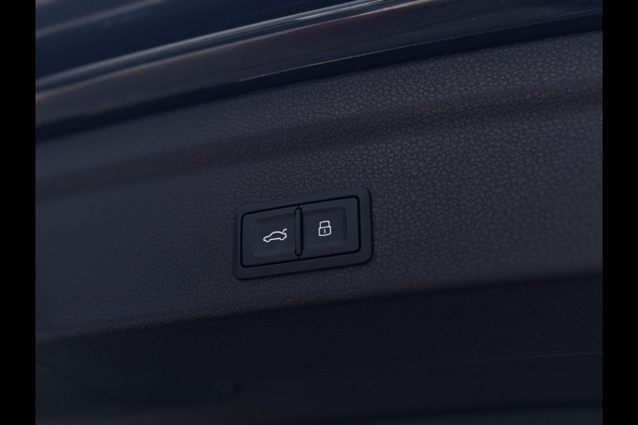 Audi Q3 Sportback 35 TFSI 3x S Line Pano | Keyless | Trekhaak | Matrix | Camera | Leder