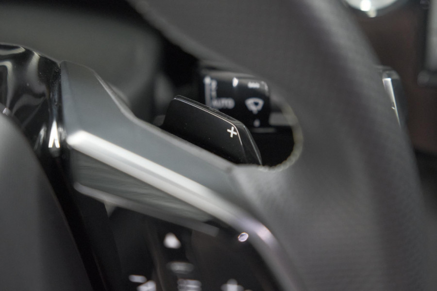Peugeot 3008 1.2 Hybrid 145 GT | Adaptieve Cruise Control | Elektrische Kofferklep | Alcantara Stoelen | Camera