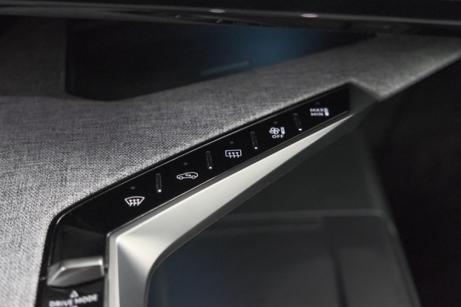 Peugeot 3008 1.2 Hybrid 145 GT | Adaptieve Cruise Control | Elektrische Kofferklep | Alcantara Stoelen | Camera
