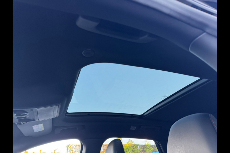 Ford Kuga 2.5 PHEV ST-Line X PANORAMADAK ALCANTARA LEDER PARKEERHULP CARPLAY