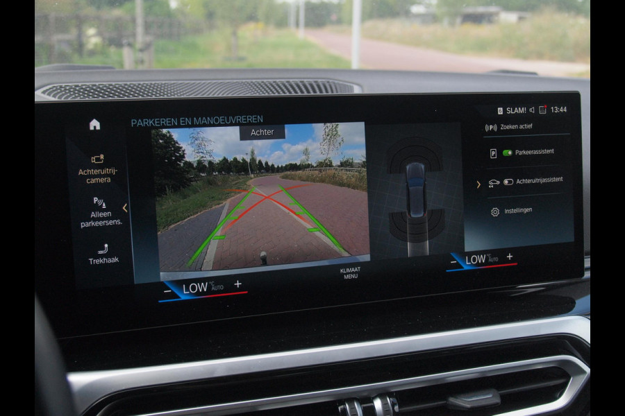 BMW 3 Serie Touring 320e | Camera | Trekhaak | Sfeerverlichting | Stoelmemory | Cruise Control |