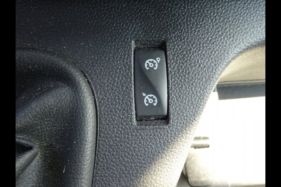 Renault Master T35 2.3 dCi 145 L4 DL DUBBELE CABINE OPEN LAADBAK
