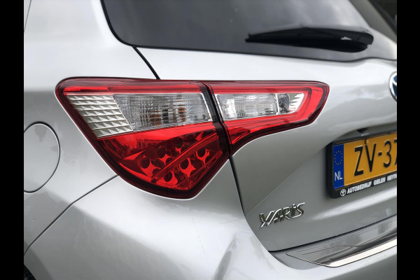 Toyota Yaris 1.5 Hybrid Executive | Trekhaak, Navigatie, Panoramadak, Leer/Alcantara, Armsteun, 16inch, Keyless, Meest Luxe!