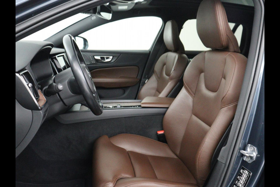 Volvo V60 2.0 B4 Inscription | Panoramadak | Trekhaak | Head-up | Harman/Kardon | Adaptive cuise | Carplay | Stuur/stoelverwarming | 360 camera | Climate control | Leder