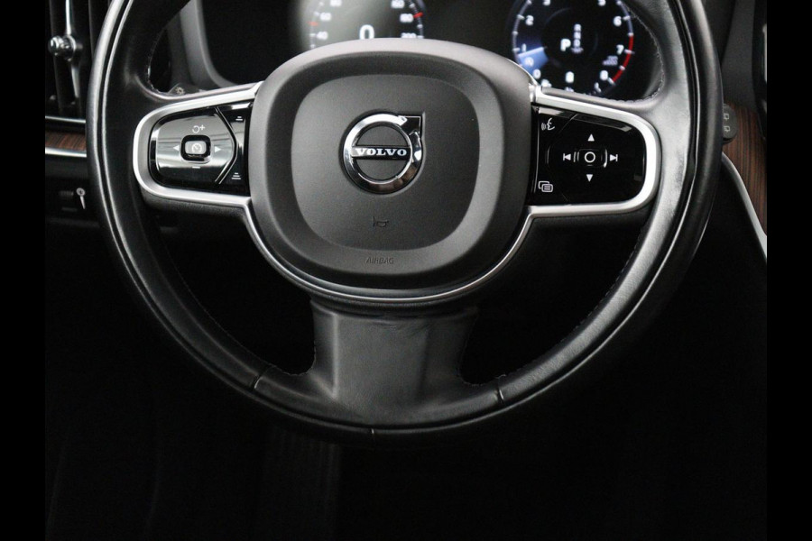 Volvo V60 2.0 B4 Inscription | Panoramadak | Trekhaak | Head-up | Harman/Kardon | Adaptive cuise | Carplay | Stuur/stoelverwarming | 360 camera | Climate control | Leder