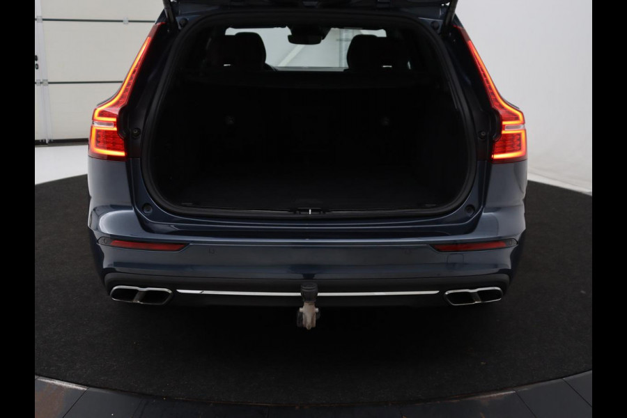 Volvo V60 2.0 B4 Inscription | Panoramadak | Trekhaak | Head-up | Harman/Kardon | Adaptive cuise | Carplay | Stuur/stoelverwarming | 360 camera | Climate control | Leder