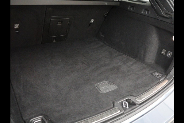 Volvo V60 2.0 B4 Inscription | Panoramadak | Trekhaak | Head-up | Harman/Kardon | Adaptive cuise | Carplay | Stuur/stoelverwarming | 360 camera | Climate control | Leder