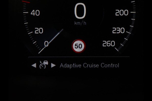 Volvo V60 2.0 B4 Inscription | Panoramadak | Trekhaak | Head-up | Harman/Kardon | Adaptive cuise | Carplay | Stuur/stoelverwarming | 360 camera | Climate control | Leder