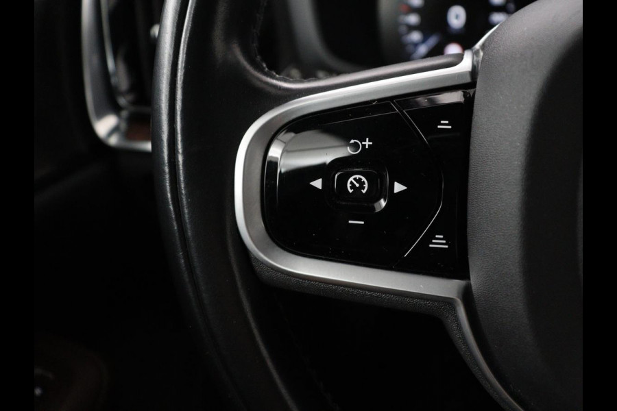 Volvo V60 2.0 B4 Inscription | Panoramadak | Trekhaak | Head-up | Harman/Kardon | Adaptive cuise | Carplay | Stuur/stoelverwarming | 360 camera | Climate control | Leder