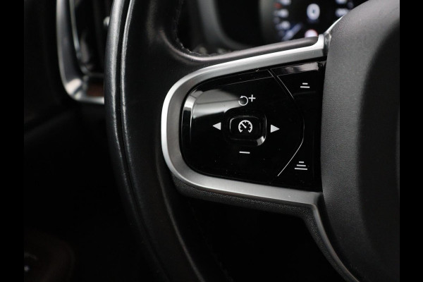 Volvo V60 2.0 B4 Inscription | Panoramadak | Trekhaak | Head-up | Harman/Kardon | Adaptive cuise | Carplay | Stuur/stoelverwarming | 360 camera | Climate control | Leder